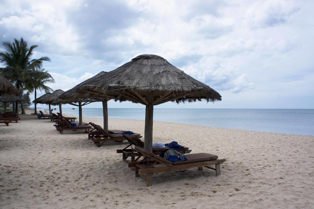 Waves Resort Дуонг-Донг Экстерьер фото