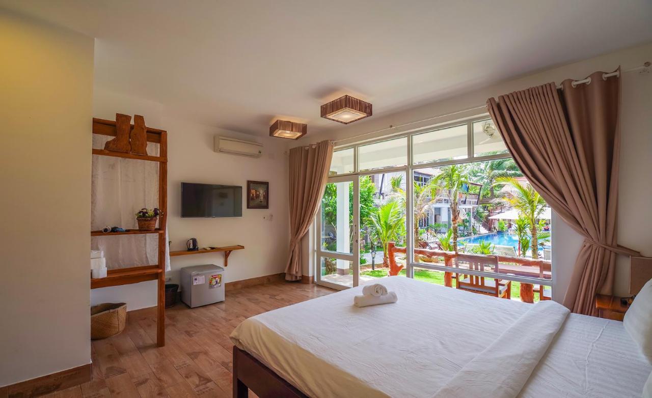 Waves Resort Дуонг-Донг Экстерьер фото