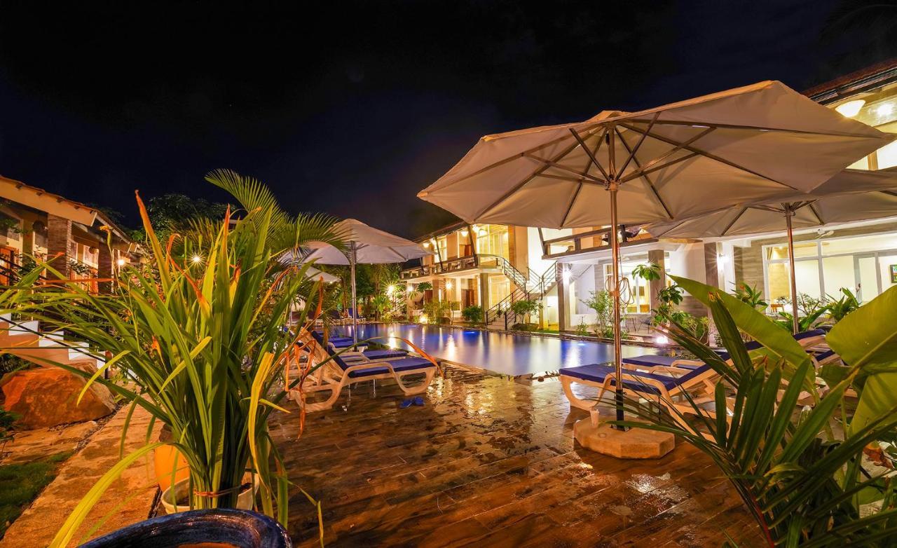 Waves Resort Дуонг-Донг Экстерьер фото