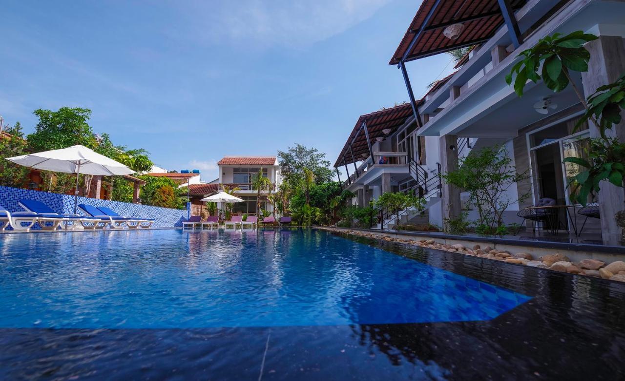 Waves Resort Дуонг-Донг Экстерьер фото