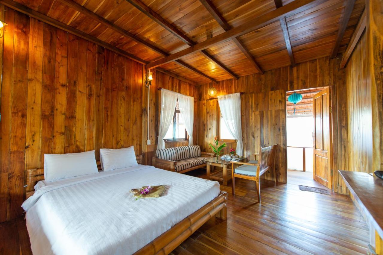 Waves Resort Дуонг-Донг Экстерьер фото